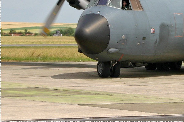 606d-Transall-C-160R-France-air-force