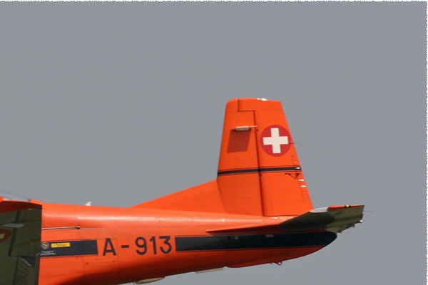 1503b-Pilatus-PC-7-Turbo-Trainer-Suisse-air-force