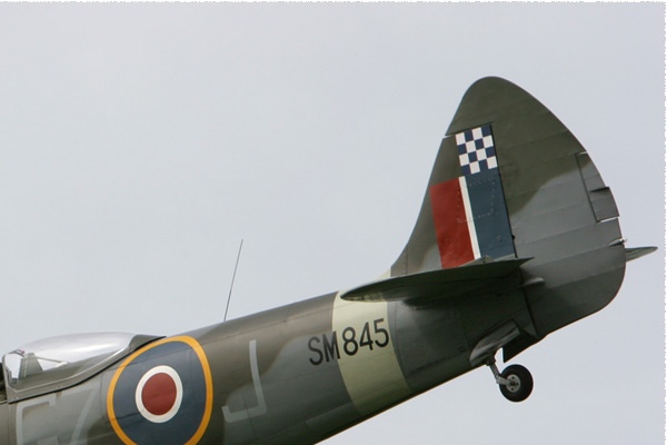 1746b-Supermarine-Spitfire-FR18E-Royaume-Uni