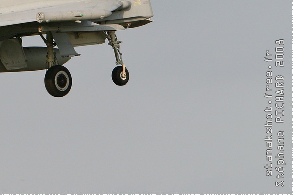1409c-Eurofighter-Typhoon-F2-Royaume-Uni-air-force