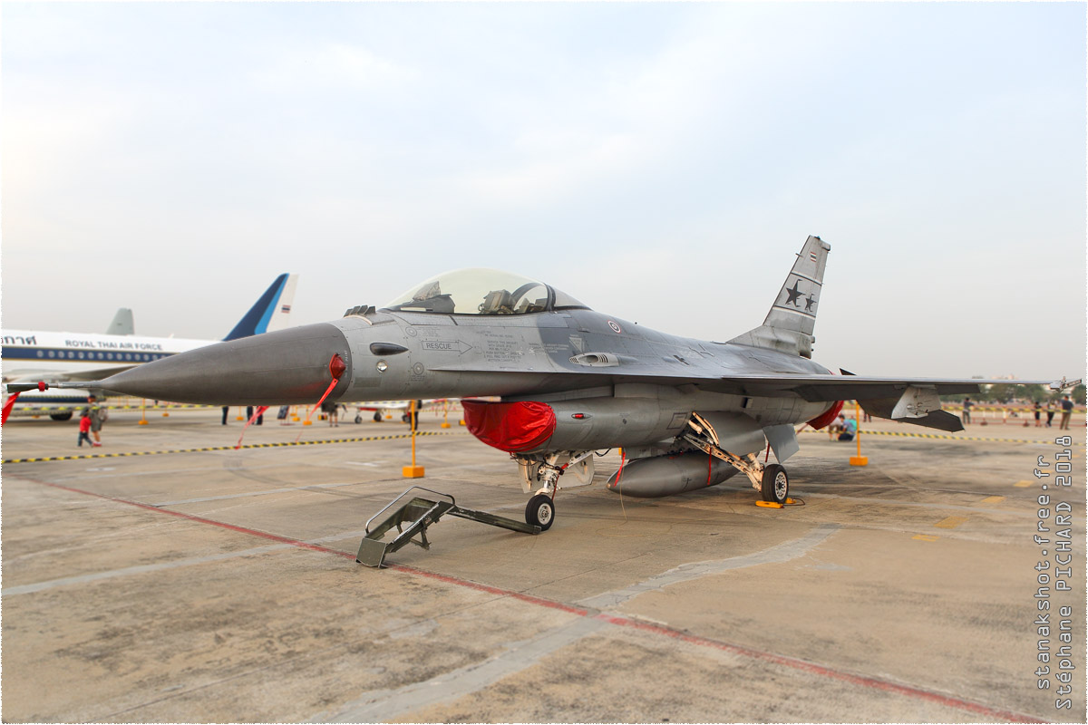 tof#10512_F-16_de la Force arienne royale thalandaise