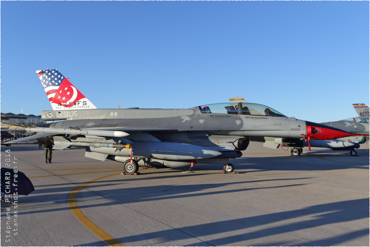 tof#10899_F-16_de la Force arienne de la Rpublique de Singapour