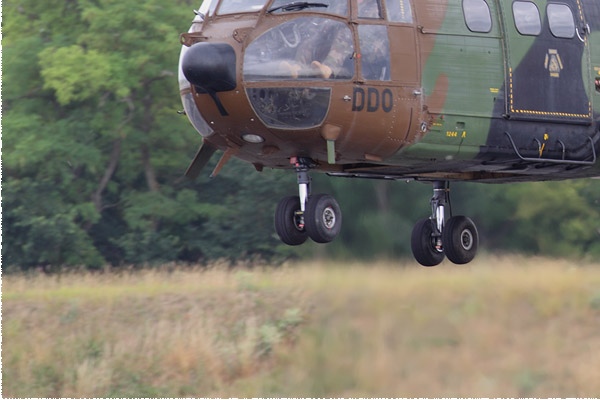 10028d-Aerospatiale-SA330B-Puma-France-army