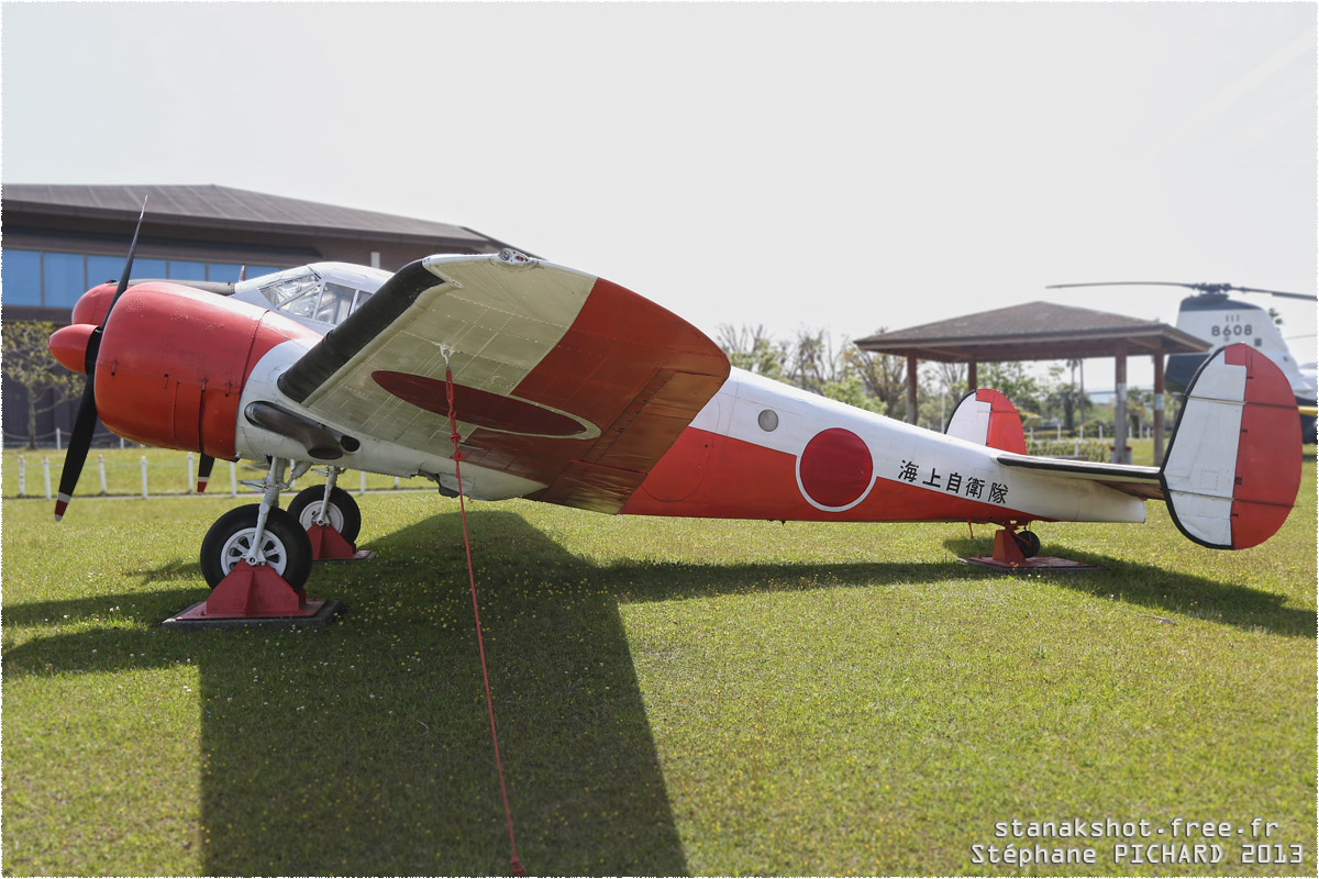 tof#11806_Beech 18_de la Marine japonaise