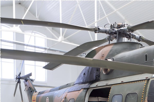 11946a-Aerospatiale-SA330S1-Puma-Portugal-air-force