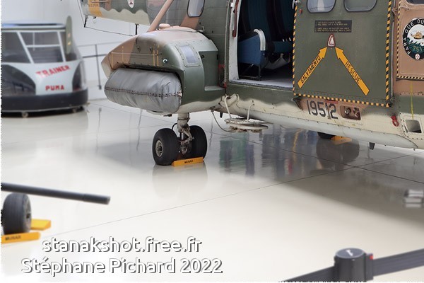 11946d-Aerospatiale-SA330S1-Puma-Portugal-air-force
