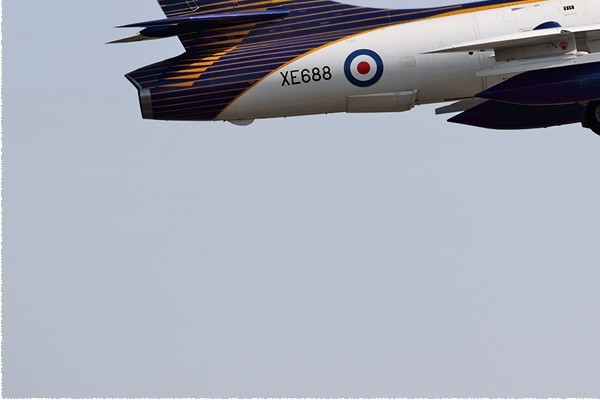 Photo#12083-3-Hawker Hunter T72
