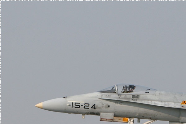 2106a-McDonnell-Douglas-EF-18A-Hornet-Espagne-air-force