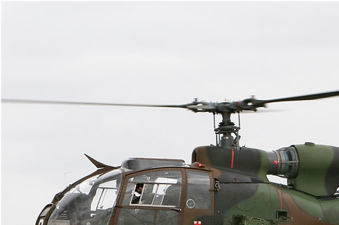 2665a-Aerospatiale-SA342L1-Gazelle-France-army