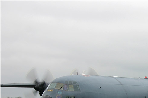 2943a-Lockheed-C-130H-30-Hercules-France-air-force