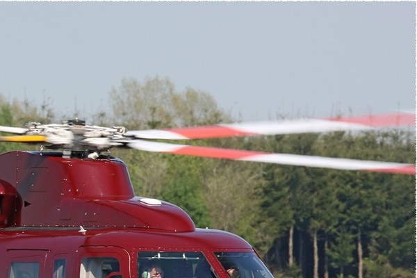 2450b-Sikorsky-S-76Cplus-Royaume-Uni