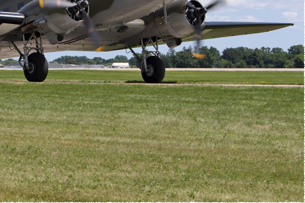 Photo#2077-4-Douglas C-47A Skytrain