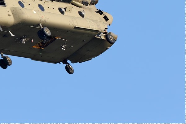 2538c-Boeing-CH-47F-Chinook-Pays-Bas-air-force