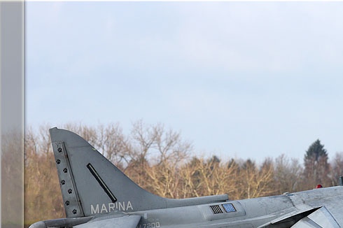 3218a-McDonnell-Douglas-AV-8B-Harrier-IIplus-Italie-navy