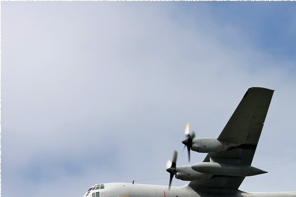 3803a-Lockheed-C-130H-Hercules-Belgique-air-force