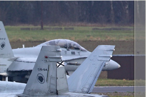 3205b-McDonnell-Douglas-EF-18A-Hornet-Espagne-air-force