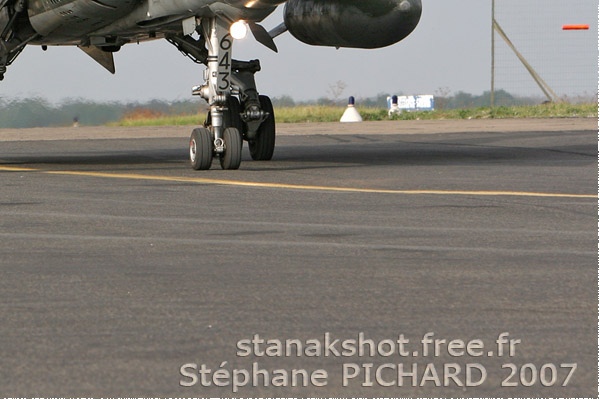 3069c-Dassault-Mirage-F1CR-France-air-force