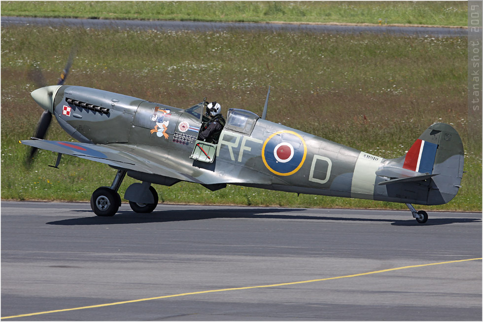 tof#4281_Spitfire_de la Force arienne royale britannique