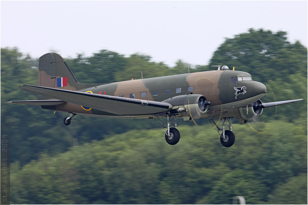 tof#4301_DC-3_de la Force arienne royale britannique