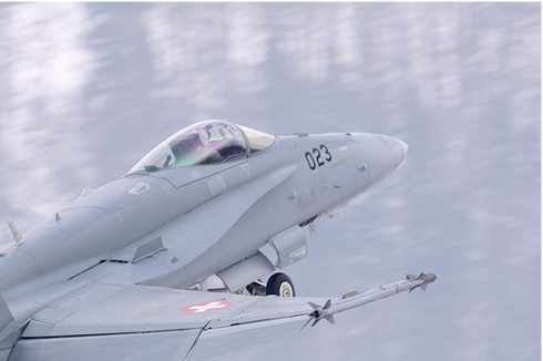 4686b-McDonnell-Douglas-F-A-18C-Hornet-Suisse-air-force