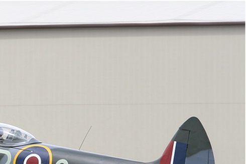 5335b-Supermarine-Spitfire-LF16E-Royaume-Uni