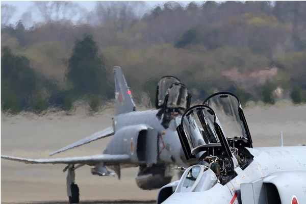 6742a-McDonnell-Douglas-F-4EJ-Kai-Phantom-II-Japon-air-force