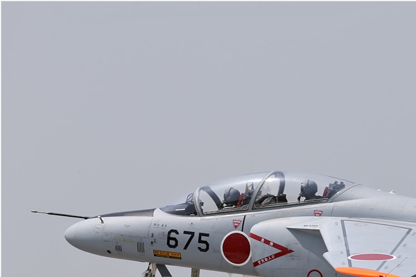 6784a-Kawasaki-T-4-Japon-air-force