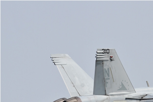 6812a-Boeing-F-A-18E-Super-Hornet-USA-navy