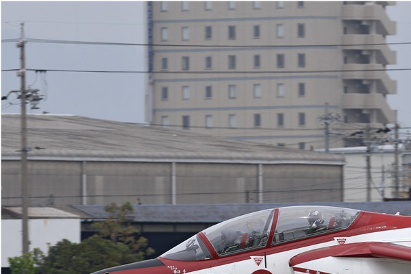 6858a-Kawasaki-T-4-Japon-air-force