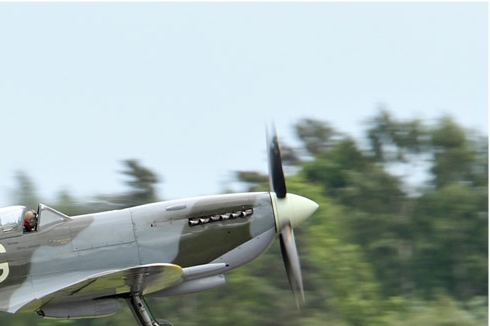 Photo#6051-2-Supermarine Spitfire LF16E