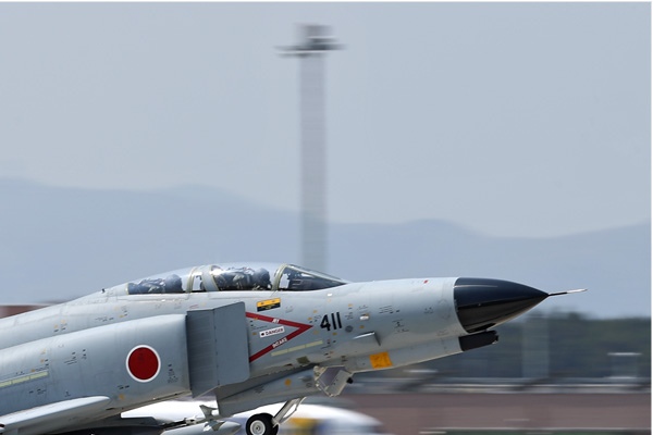 6743b-McDonnell-Douglas-F-4EJ-Kai-Phantom-II-Japon-air-force