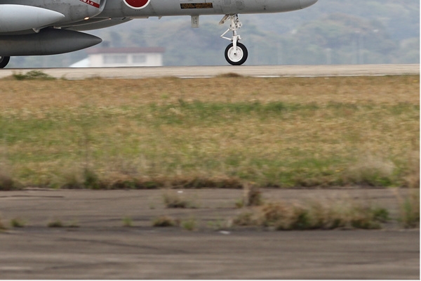 6945c-Kawasaki-T-4-Japon-air-force