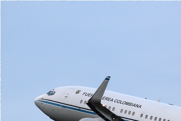 8692a-Boeing-737-700-BBJ-Colombie-air-force