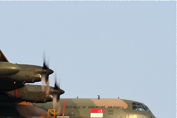 8482b-Lockheed-KC-130B-Hercules-Singapour-air-force