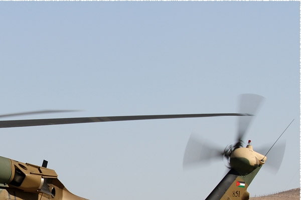 8925b-Sikorsky-UH-60A-Black-Hawk-Jordanie-air-force