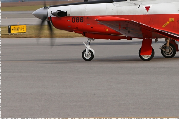 8260d-Raytheon-T-6B-Texan-II-USA-navy