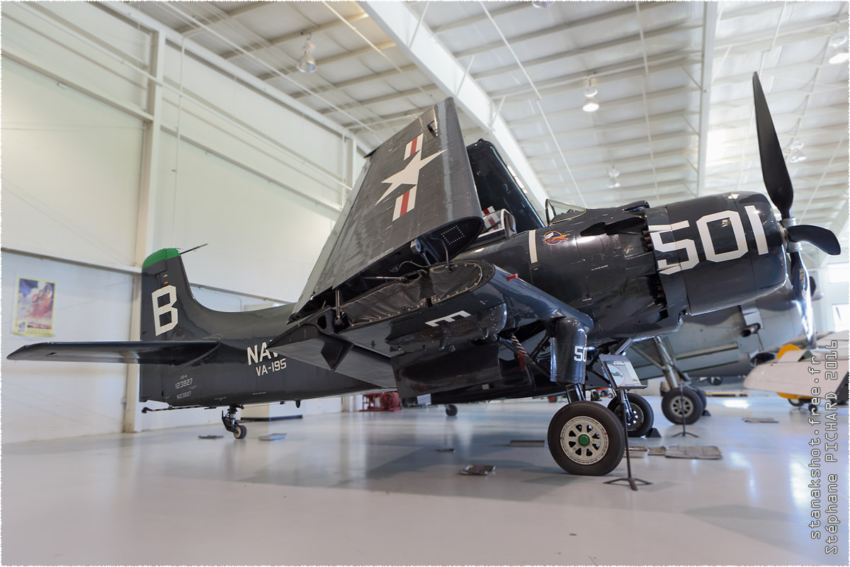 tof#9169_Skyraider_enregistr aux USA