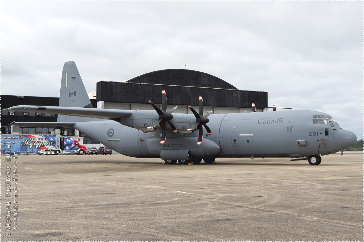 tof#9243_C-130_de l'Aviation royale canadienne