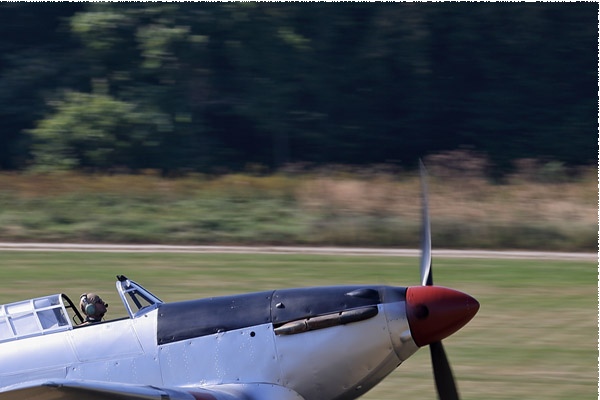 Photo#9577-2-Hawker Hurricane IIB