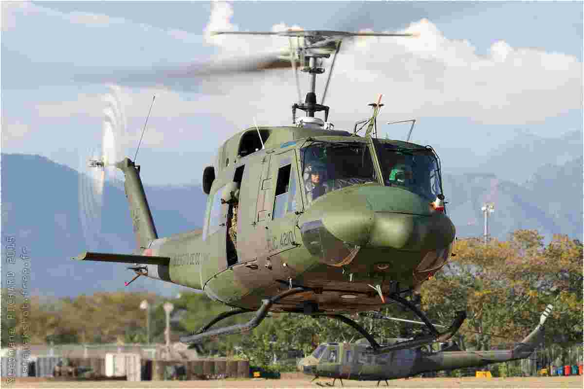 tofcomp#8617-Bell-212-Colombie-army